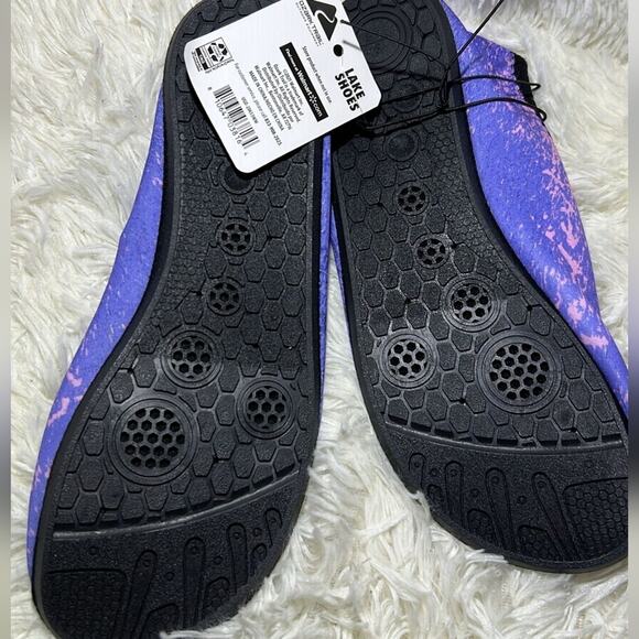 Ozark Trail Slip-on Lake Shoes Unisex Size Small Nonslip Rubber Soles NWT - Picture 5 of 5